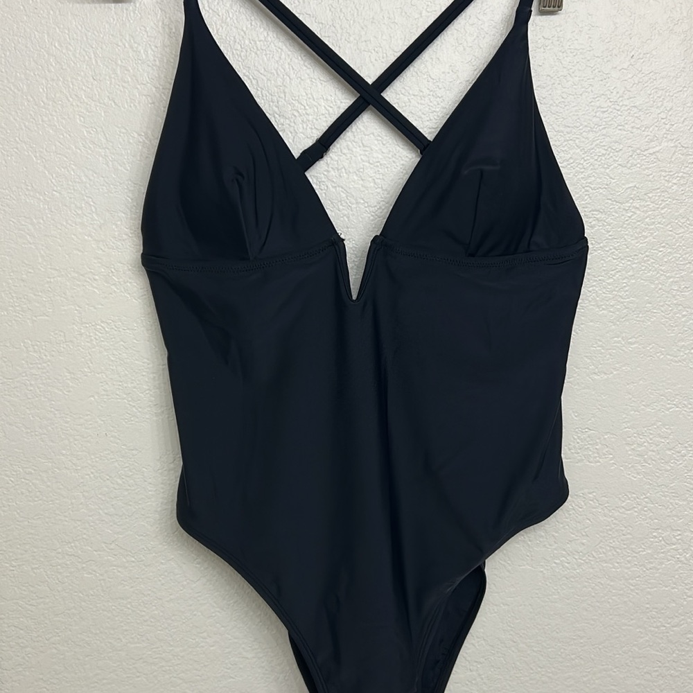 Black One-Piece Swimsuit Size Large NEW